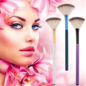 Cosmetic Tools Accessories Fan Shape Makeup Brush Highlighter Face Powder Brush 1 Pcs For Face Make Up
