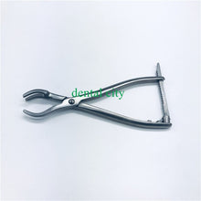 Load image into Gallery viewer, High Quality Stainless steel Three-claw reset forceps Veterinary orthopedics Instruments
